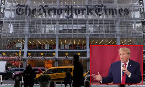 தி நியூயார்க் டைம்ஸ் பத்திரிகைக்கு எதிராக ரூ.1.32 லட்சம் கோடி நஷ்ட ஈடு கேட்டு அவதூறு வழக்கு தொடுத்த டிரம்ப்