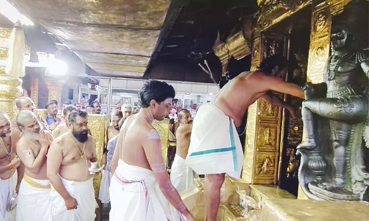 சபரிமலை அய்யப்பன் கோவில் நடை திறப்பு.. பக்தர்கள் சங்கமம் நிகழ்ச்சியில் 3 ஆயிரம் பேருக்கு அனுமதி