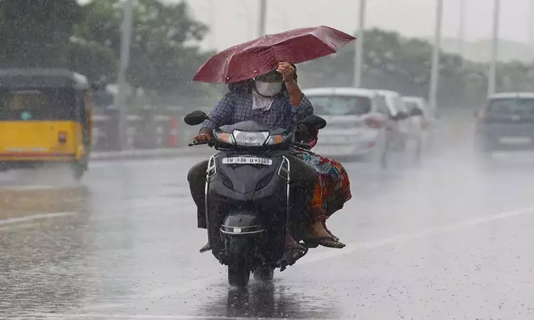 தமிழகத்தின் பல்வேறு பகுதிகளிலும் பரவலாக மழை