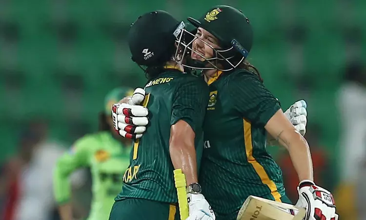 மகளிர் ஒருநாள் கிரிக்கெட்: பாகிஸ்தானை வீழ்த்தி அபார வெற்றி பெற்ற தென் ஆப்பிரிக்கா