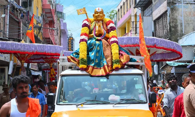 சென்னையில் இருந்து திருப்பதி திருக்குடை ஊர்வலம் தொடங்கியது