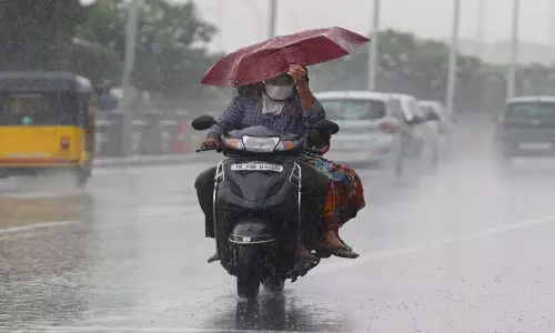 தமிழகத்தின் பல்வேறு பகுதிகளிலும் பரவலாக மழை