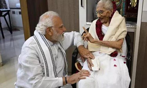 பிரதமர் மோடியின் தாயார் குறித்த ஏஐ வீடியோக்களை நீக்க வேண்டும்:  காங்கிரசுக்கு  கோர்ட்டு உத்தரவு