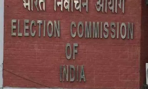 இவிஎம் எந்திரங்களில் வேட்பாளரின் வண்ண புகைப்படம் இனி இடம் பெறும்: தேர்தல் ஆணையம் இவிஎம் எந்திரங்களில் வேட்பாளரின் வண்ண புகைப்படம் இனி இடம் பெறும்: தேர்தல் ஆணையம்