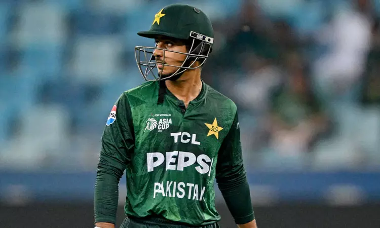 டி20 கிரிக்கெட்: மோசமான சாதனையில் ஷாகித் அப்ரிடியை சமன் செய்த சைம் அயூப்