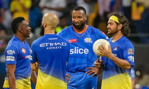 ரோகித், பாண்டிங் இல்லை.. கிரிக்கெட்டின் சிறந்த கேப்டன் யார்.? - பொல்லார்டு பதில்