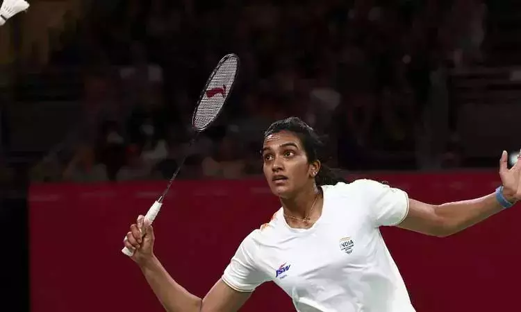 சீனா மாஸ்டர்ஸ் பேட்மிண்டன்: பி.வி.சிந்து அதிர்ச்சி தோல்வி