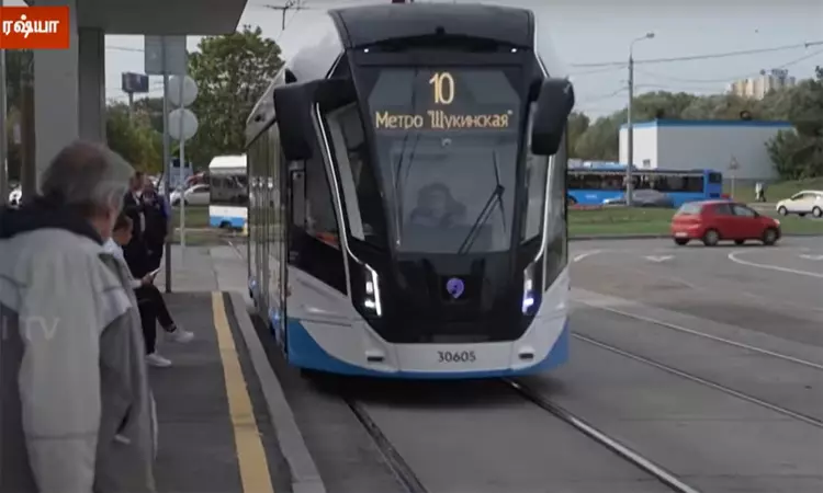 ரஷியாவில் ஓட்டுநர் இல்லாத மெட்ரோ ரெயில் சேவை தொடக்கம் - மக்கள் வரவேற்பு ரஷியாவில் ஓட்டுநர் இல்லாத மெட்ரோ ரெயில் சேவை தொடக்கம் - மக்கள் வரவேற்பு