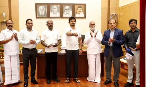 ரூ.49 கோடி மதிப்பீட்டில் விளையாட்டு உட்கட்டமைப்பு பணிகள்: உதயநிதி ஸ்டாலின் அடிக்கல் நாட்டினார் ரூ.49 கோடி மதிப்பீட்டில் விளையாட்டு உட்கட்டமைப்பு பணிகள்: உதயநிதி ஸ்டாலின் அடிக்கல் நாட்டினார்
