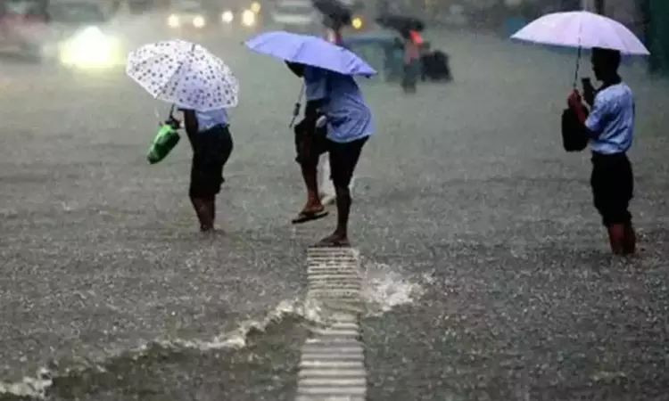 இரவு 7 மணி வரை 20 மாவட்டங்களில் மழைக்கு வாய்ப்பு இரவு 7 மணி வரை 20 மாவட்டங்களில் மழைக்கு வாய்ப்பு