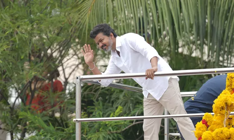 நடிகர் விஜயை விமர்சிக்க அமைச்சர்களுக்கு திடீர் தடை நடிகர் விஜயை விமர்சிக்க அமைச்சர்களுக்கு திடீர் தடை