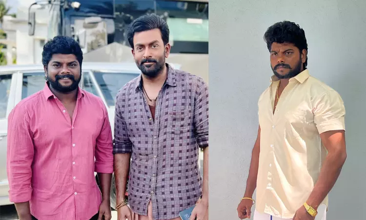 மலையாள திரையுலகில் நுழைந்த நடிகர் டிஎஸ்கே ; பிரித்விராஜின் நண்பனாக நடிக்கிறார் மலையாள திரையுலகில் நுழைந்த நடிகர் டிஎஸ்கே ; பிரித்விராஜின் நண்பனாக நடிக்கிறார்