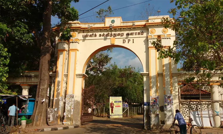 10-ம் வகுப்பு பொதுத்தேர்வு எழுதும் மாணவர்களின் விவரங்களில் திருத்தங்கள் மேற்கொள்ள அவகாசம்: பள்ளிக்கல்வித்துறை