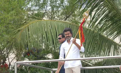 பிரதமர் மோடி பிரசாரத்திற்கு வந்தால் மின்தடை செய்வீர்களா? - தவெக தலைவர் விஜய் கேள்வி பிரதமர் மோடி பிரசாரத்திற்கு வந்தால் மின்தடை செய்வீர்களா? - தவெக தலைவர் விஜய் கேள்வி