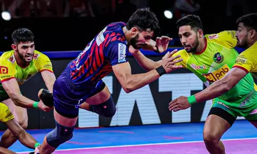 புரோ கபடி லீக்: தபாங் டெல்லியை வீழ்த்தி வெற்றி பெற்ற பாட்னா பைரேட்ஸ்