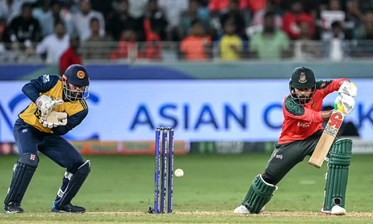 ஆசிய கோப்பை: இலங்கை அணியின் வெற்றி நடைக்கு முடிவு கட்டிய வங்காளதேசம் ஆசிய கோப்பை: இலங்கை அணியின் வெற்றி நடைக்கு முடிவு கட்டிய வங்காளதேசம்