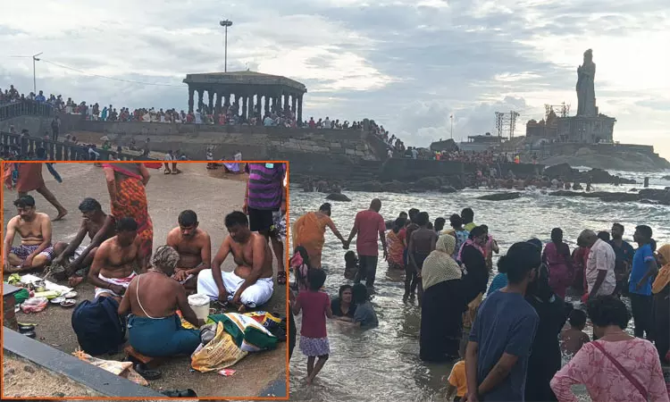 கன்னியாகுமரி கடலில் பக்தர்கள் புனித நீராடி முன்னோர்களுக்கு தர்ப்பணம்