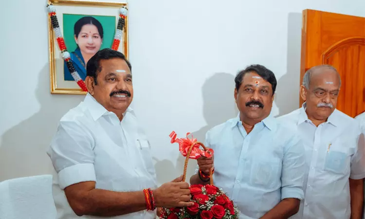 எடப்பாடி பழனிசாமியுடன் ஒரு மணி நேரம் ஆலோசனை.. பேசியது என்ன? - நயினார் நாகேந்திரன் விளக்கம் எடப்பாடி பழனிசாமியுடன் ஒரு மணி நேரம் ஆலோசனை.. பேசியது என்ன? - நயினார் நாகேந்திரன் விளக்கம்