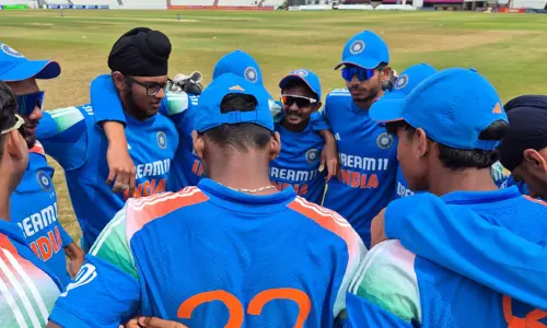 இளையோர் ஒருநாள் கிரிக்கெட்: இந்தியாவுக்கு எதிராக டாஸ் வென்ற ஆஸி.பேட்டிங் தேர்வு