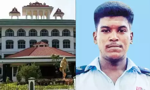 காவலாளி அஜித்குமார் கொலை வழக்கு: திருத்தப்பட்ட குற்றப்பத்திரிகை கோர்ட்டில் தாக்கல் காவலாளி அஜித்குமார் கொலை வழக்கு: திருத்தப்பட்ட குற்றப்பத்திரிகை கோர்ட்டில் தாக்கல்