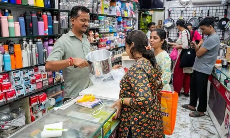 ஜிஎஸ்டி வரி சீர்திருத்தம்: இன்று முதல் அமல்- எந்தெந்த பொருட்களின் விலை கூடும்?