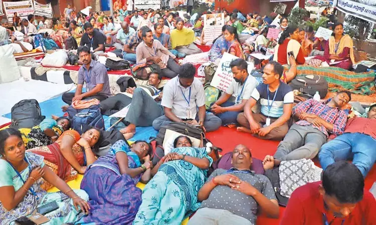 சம வேலைக்கு சம ஊதியம் வழங்க கோரி இடைநிலை... ... இன்றைய முக்கிய செய்திகள் சில வரிகளில்.. 22-09-2025