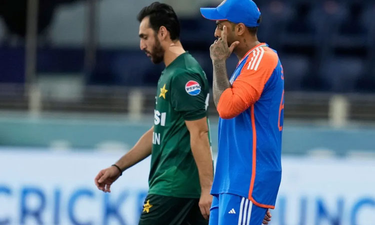 இந்தியாவுக்கு எதிரான தோல்வி: பாக்.கேப்டன் கூறியது என்ன..?