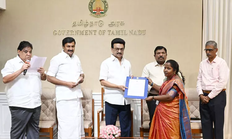 தமிழ் வளர்ச்சித் துறையில் 13 நபர்களுக்கு பணி நியமன ஆணை: முதல்-அமைச்சர் மு.க.ஸ்டாலின் வழங்கினார்