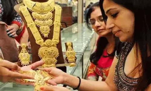 மீண்டும் புதிய உச்சத்தில் தங்கம் விலை.. இன்றைய நிலவரம் என்ன?