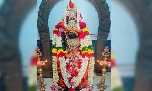 மகாளய அமாவாசை நாளில் குலதெய்வ கோவில்களில் சிறப்பு வழிபாடு மகாளய அமாவாசை நாளில் குலதெய்வ கோவில்களில் சிறப்பு வழிபாடு