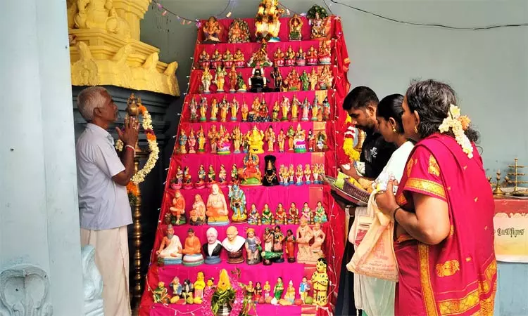 கோவில்பட்டி செண்பகவல்லி அம்மன் கோவிலில் நவராத்திரி விழா தொடக்கம்