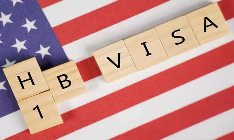 எச்-1பி விசா கட்டண உயர்வில் டாக்டர்களுக்கு விலக்கு அளிக்க முடிவு: அமெரிக்கா பரிசீலனை