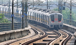 டெல்லி மெட்ரோ ரெயில்களில் ரீல்ஸ் எடுக்கத் தடை விதிப்பு