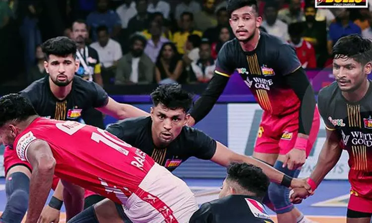 புரோ கபடி லீக்: பெங்களூரு புல்ஸ் - உ.பி.யோத்தாஸ் அணிகள் இன்று மோதல் புரோ கபடி லீக்: பெங்களூரு புல்ஸ் - உ.பி.யோத்தாஸ் அணிகள் இன்று மோதல்