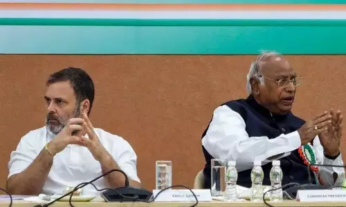 பீகாரில் இன்று காங்கிரஸ் காரிய கமிட்டி கூட்டம்; தலைவர்கள் வருகை