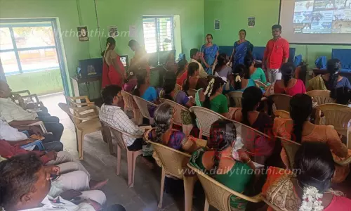 ஆசிரியர் பயிற்சி வகுப்புகளை பகுதி வாரியாக பிரித்து நடத்த வேண்டும்; ஆசிரியர் சங்கம் கோரிக்கை