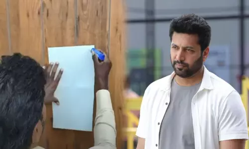 நடிகர் ரவி மோகன் வீட்டுக்கு ஜப்தி நோட்டீஸ் ஒட்டிய வங்கி அதிகாரிகள்..காரணம் என்ன?