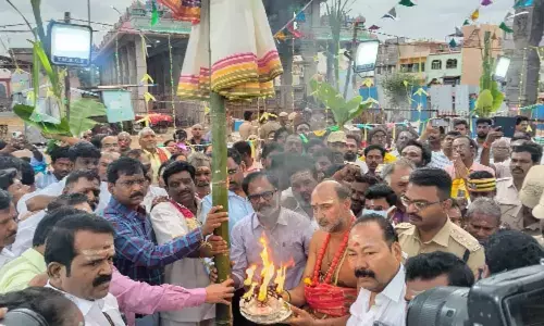 திருவண்ணாமலை தீபத்திருவிழா: பந்தக்கால் நடப்பட்டது திருவண்ணாமலை தீபத்திருவிழா: பந்தக்கால் நடப்பட்டது