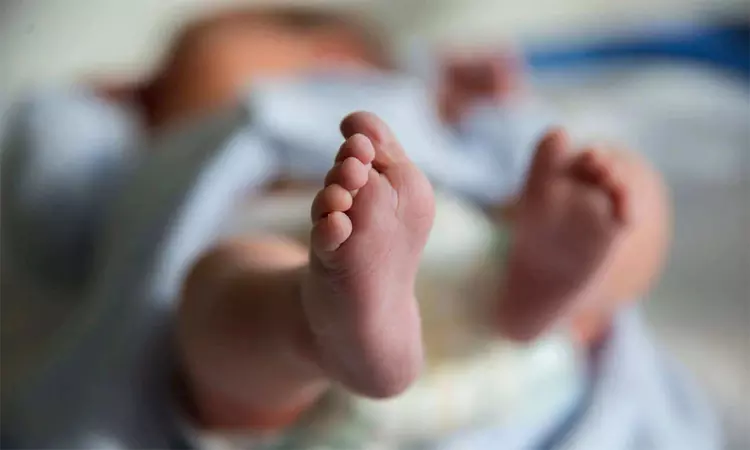 காதல் திருமணம் செய்த தம்பதியின் அலட்சியம்.. பிறந்த சிறிது நேரத்தில் உயிரிழந்த 3 குழந்தைகள்