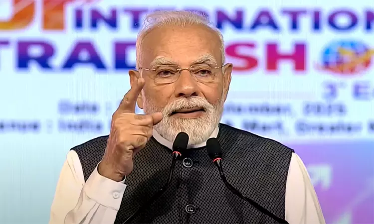 பொருளாதாரம் வலுவடையும் போது வரிச்சுமை மேலும் குறையும்: பிரதமர் மோடி பேச்சு