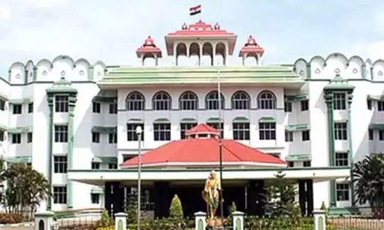 குலசேகரன்பட்டினம் தசரா விழாவில் ஆபாச நடனம் இடம் பெறுகிறதா? ஐகோர்ட்டு நீதிபதிகள் கேள்வி குலசேகரன்பட்டினம் தசரா விழாவில் ஆபாச நடனம் இடம் பெறுகிறதா? ஐகோர்ட்டு நீதிபதிகள் கேள்வி