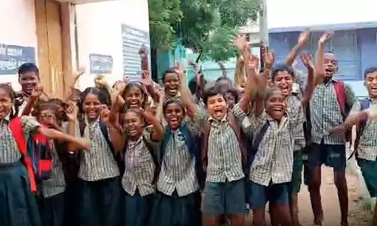 காலாண்டுத் தேர்வுகள் முடிந்து விடுமுறை தொடங்கியது