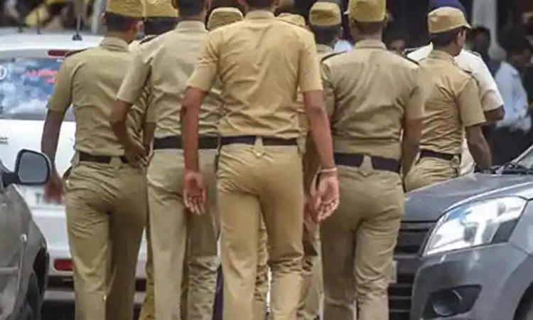 டியூசனுக்கு செல்லாமல் தலைமறைவான சிறுவன்... மோப்ப நாயுடன் வந்த போலீஸ் - அடுத்து நடந்த சம்பவம் டியூசனுக்கு செல்லாமல் தலைமறைவான சிறுவன்... மோப்ப நாயுடன் வந்த போலீஸ் - அடுத்து நடந்த சம்பவம்