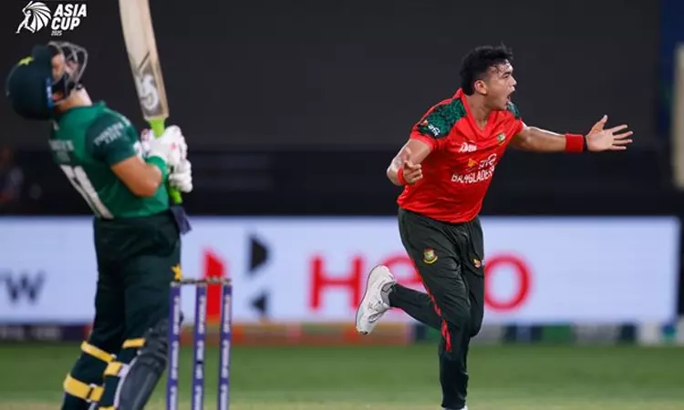 ஆசிய கோப்பை சூப்பர் 4 சுற்று: வங்காளதேச அணிக்கு 136 ரன்கள் இலக்கு நிர்ணயித்தது பாகிஸ்தான் ஆசிய கோப்பை சூப்பர் 4 சுற்று: வங்காளதேச அணிக்கு 136 ரன்கள் இலக்கு நிர்ணயித்தது பாகிஸ்தான்