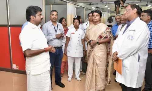 கொரோனா காலத்தில் திறம்பட பணியாற்றி அனைவரது நன்மதிப்பையும் பெற்றவர் பீலா வெங்கடேசன் - விஜயபாஸ்கர்