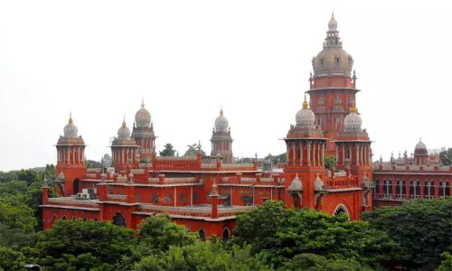 கள்ளக்குறிச்சியில் புதிய பேருந்து நிலையம்: தமிழக அரசு பதிலளிக்க சென்னை ஐகோர்ட்டு உத்தரவு கள்ளக்குறிச்சியில் புதிய பேருந்து நிலையம்: தமிழக அரசு பதிலளிக்க சென்னை ஐகோர்ட்டு உத்தரவு