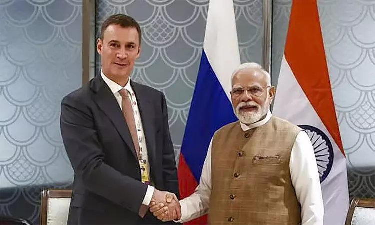 பிரதமர் மோடியுடன் ரஷிய துணை பிரதமர் பேச்சுவார்த்தை பிரதமர் மோடியுடன் ரஷிய துணை பிரதமர் பேச்சுவார்த்தை