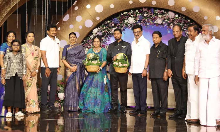 வி.ஐ.டி. பல்கலைக்கழக வேந்தர்பேத்தி திருமண வரவேற்பு விழா; கவர்னர் ஆர்.என்.ரவி, முதல்-அமைச்சர் மு.க.ஸ்டாலின் வாழ்த்து