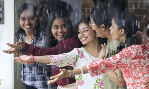 காலை 10 மணி வரை மழைக்கு வாய்ப்பு உள்ள மாவட்டங்கள் காலை 10 மணி வரை மழைக்கு வாய்ப்பு உள்ள மாவட்டங்கள்