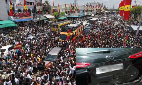 விஜய் உடன் சென்ற வாகனம் விபத்து